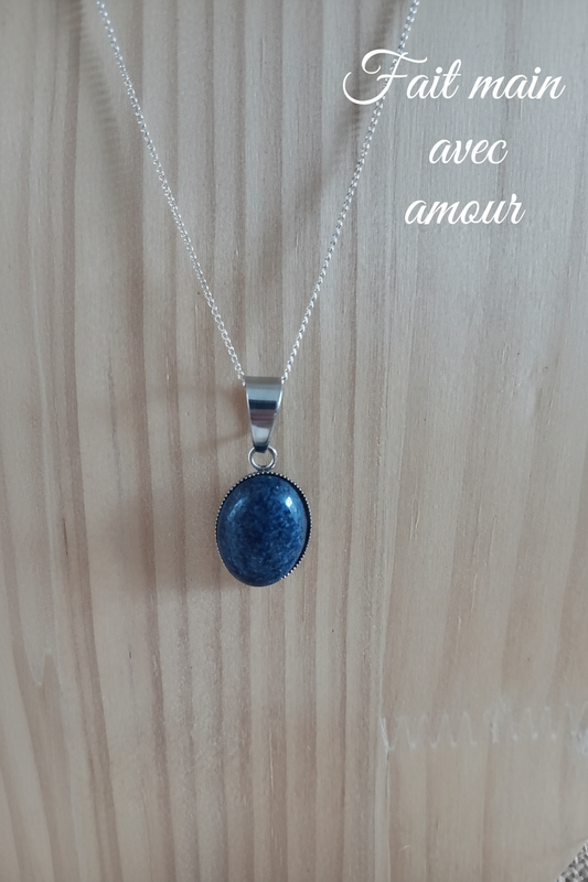 Collier original blanc