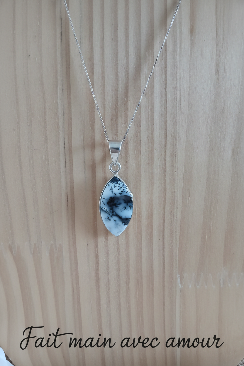 Collier original noir