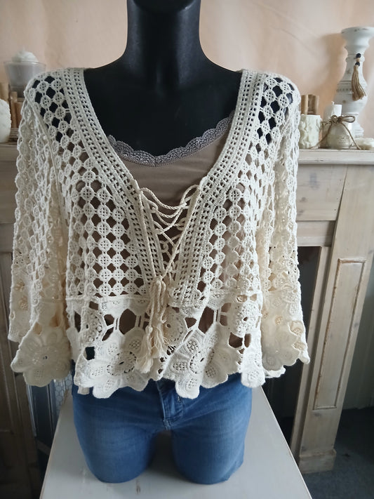 Veste Courte Crochet Bohème Écru