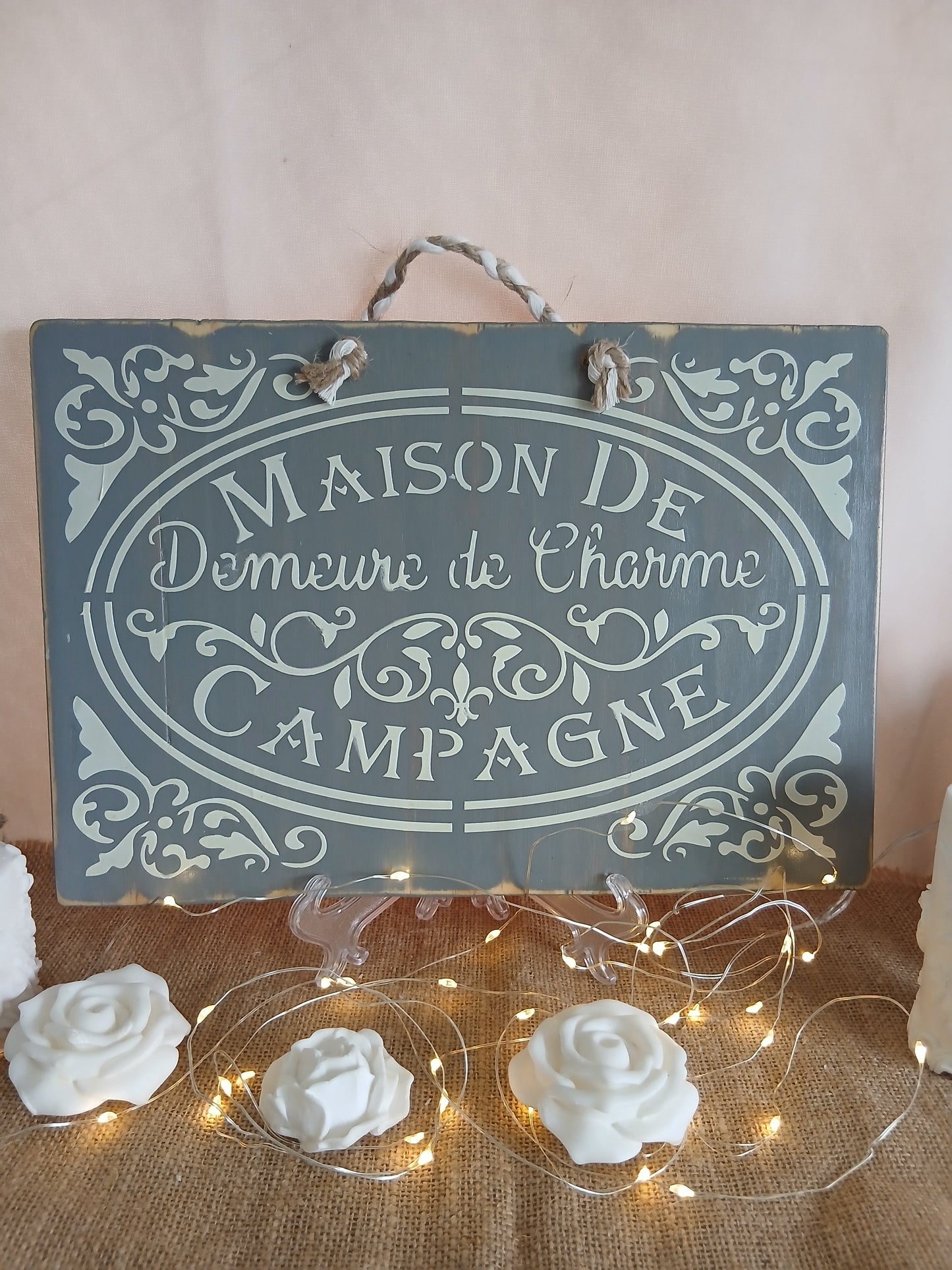 Plaque en bois "Maison de Demeure de Charme Campagne" grise 20x30 cm