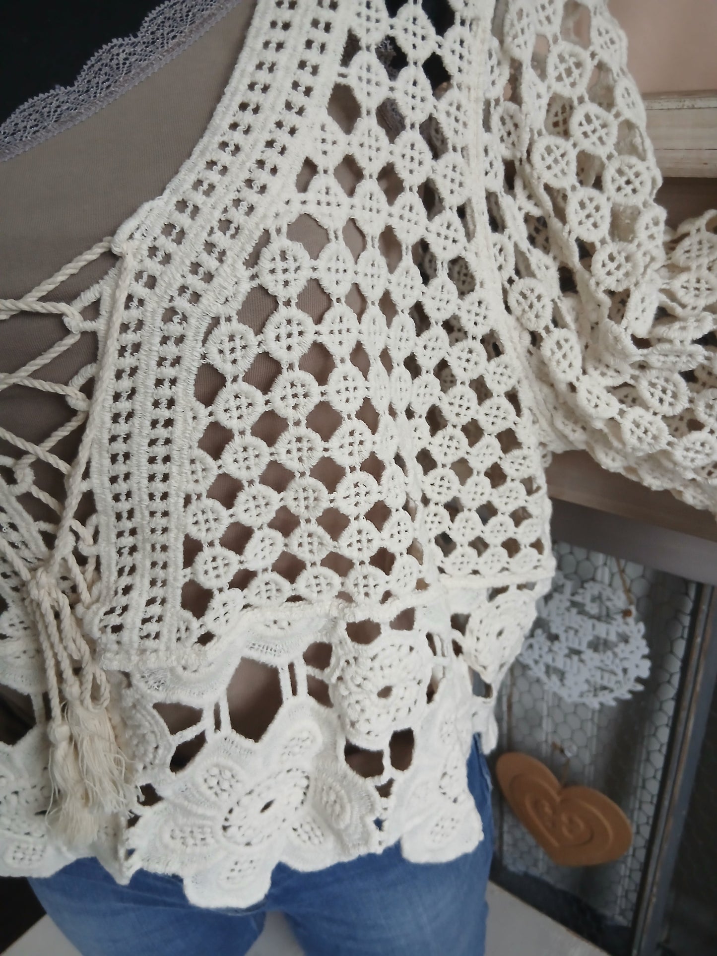 Veste Courte Crochet Bohème Écru